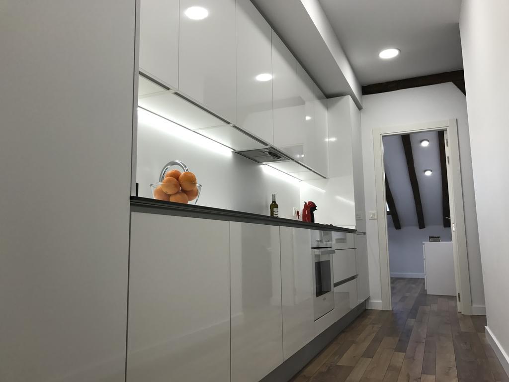 Airva: Apartamento Teresa Gil Valladolid Buitenkant foto